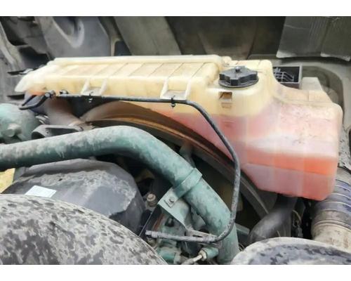  Volvo VNL Radiator Overflow #