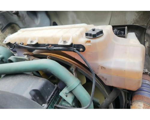 volvo-vnl-radiator-overflow #1350653