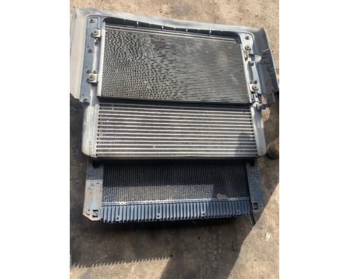VOLVO VNL Radiator