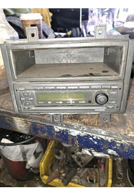 VOLVO VNL Radio