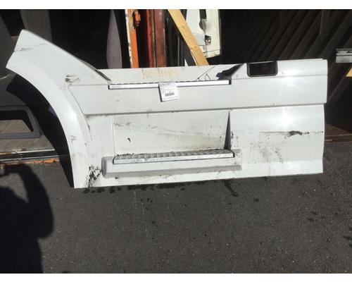2012-volvo-vnl-skirt #1418430