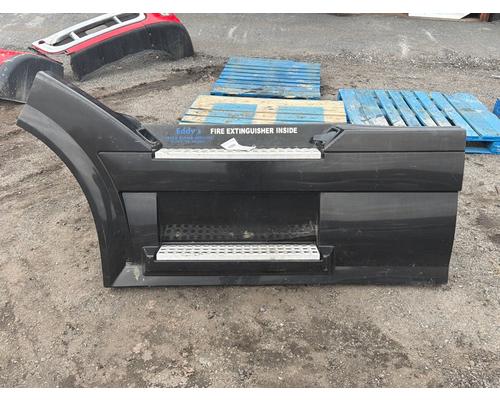 2006-volvo-vnl-skirt #1479694