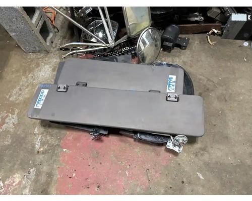  Volvo VNL Visor #