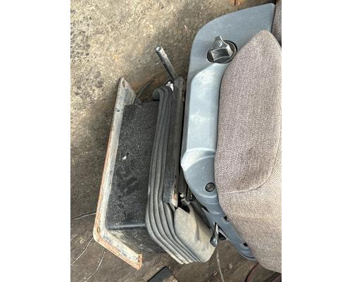 VOLVO VNL Seat, Front
