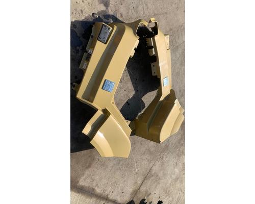 VOLVO VNL Side Fairing