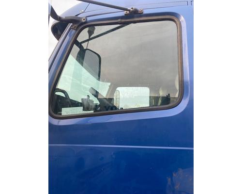  Volvo VNL Windshield #