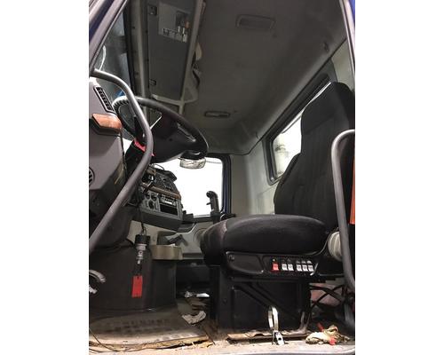 volvo-vnm-cab #686040