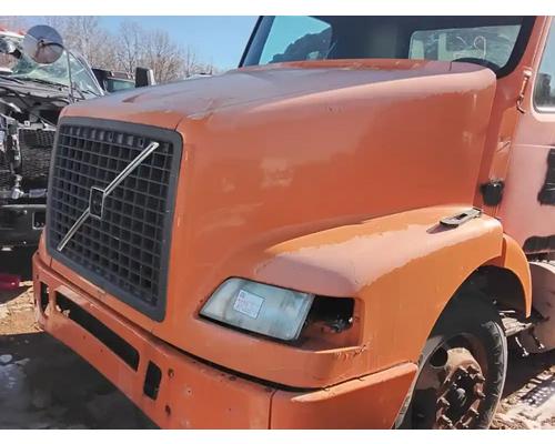 volvo-vnm-hood #1442434