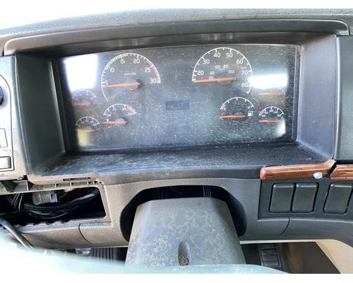  Volvo VNM Instrument Cluster #