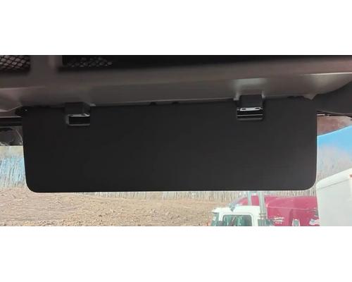 volvo-vnm-visor #1442474