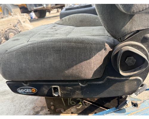 VOLVO VNM Seat, Front