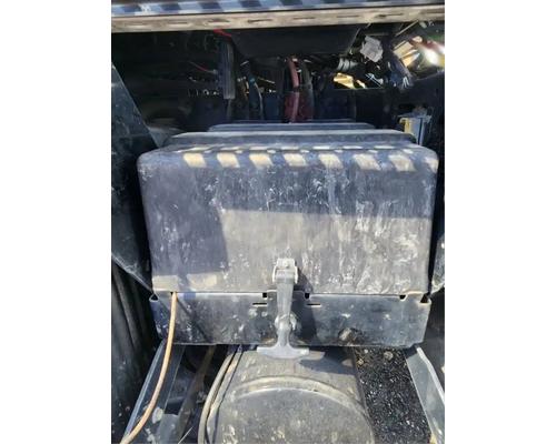 volvo-vnr64t-battery-box #1434166