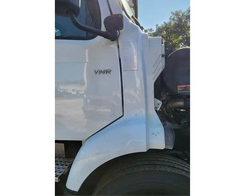 volvo-vnr64t-cowl #1434194