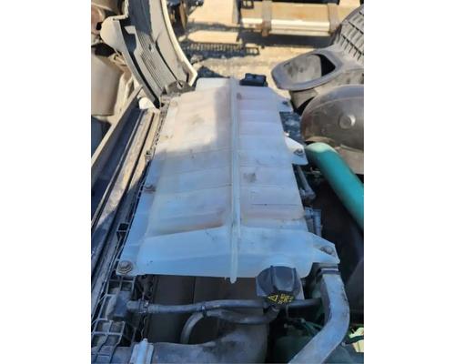 volvo-vnr64t-radiator-overflow #1449360