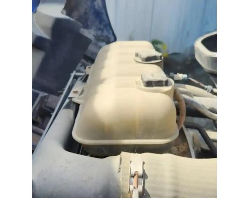 volvo-vn-radiator-overflow #1357044