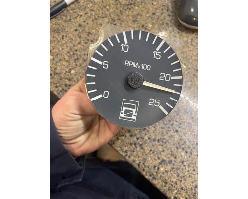 VOLVO WCA AREO SERIES Gauges (all)