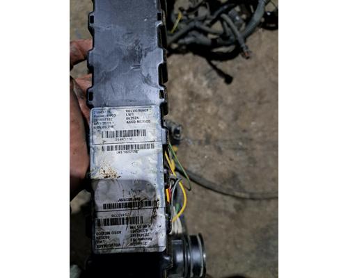 VOLVO  Engine Wiring Harness