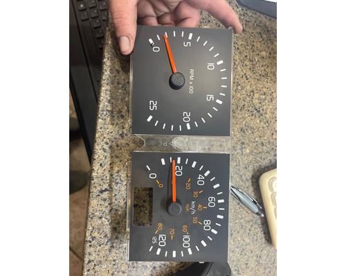 VOLVO  Gauges (all)