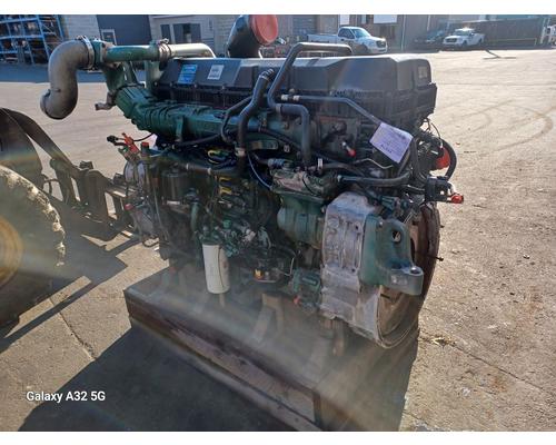Volvo D13 425 Engine Assembly