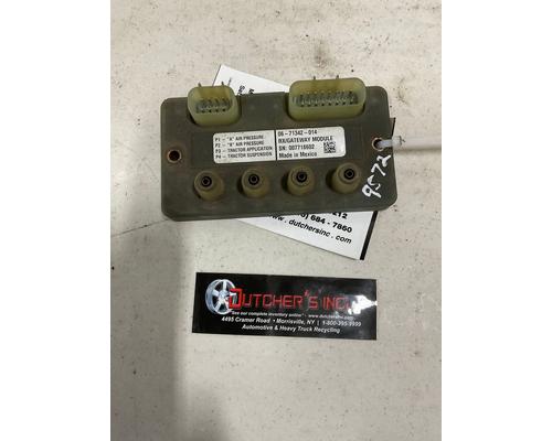 メル47004 Amazon.com: Automann 564.59064 LED Amber Side Marker Light