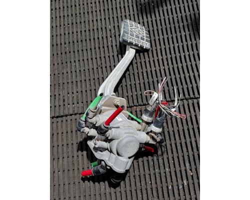 WESTERN STAR TR 4800 BrakeClutch Pedal Box