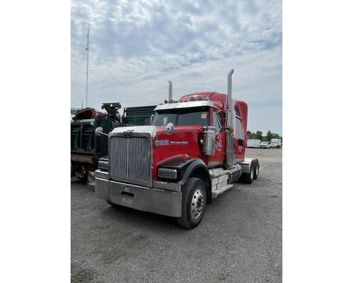 WESTERN STAR TR 4900 FA Rebuilders