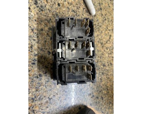 WESTERN STAR TR  Dash Console Switch