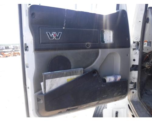 WESTERN STAR 4700 / 4900 Door Assembly, Front