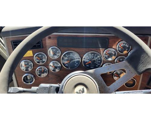  Western Star 4900SA Instrument Cluster #