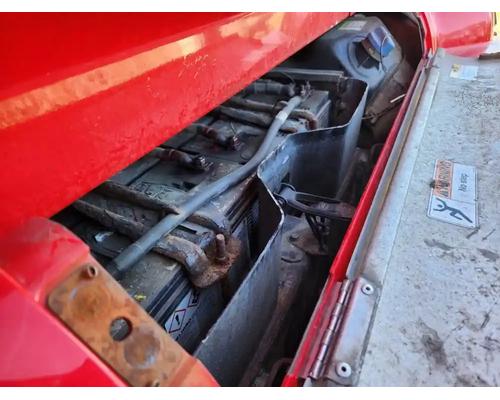 western-star-5700-battery-box #1427321