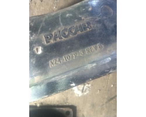 paccar mx13 Engine Mounts