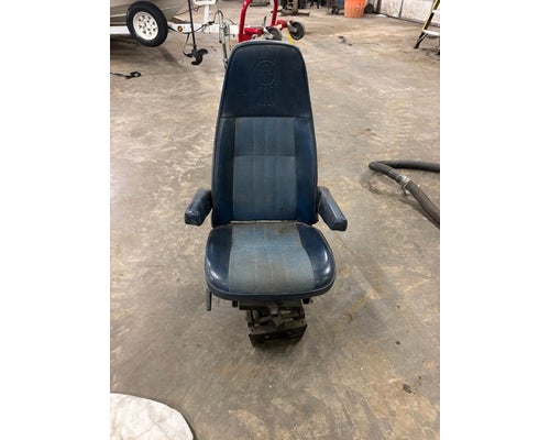 Seat, Front For Sale in Box Elder, SD – Hatch Trucking & Salvage Parts LLC