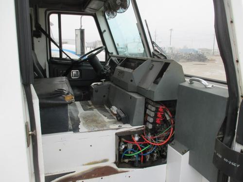 CRANE CARRIER LE