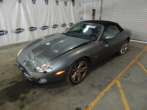 JAGUAR XK8