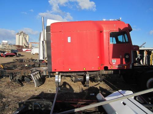 FREIGHTLINER FLD120