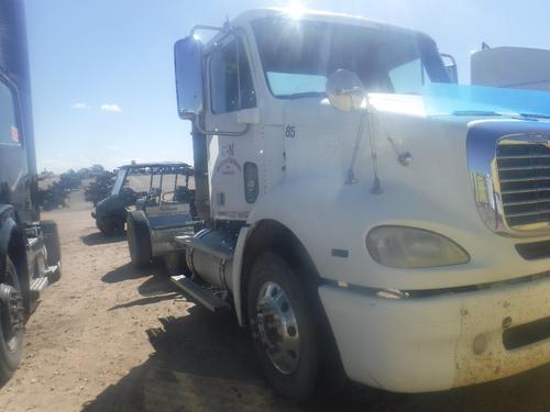 FREIGHTLINER COLUMBIA