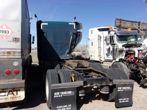 FREIGHTLINER COLUMBIA 120