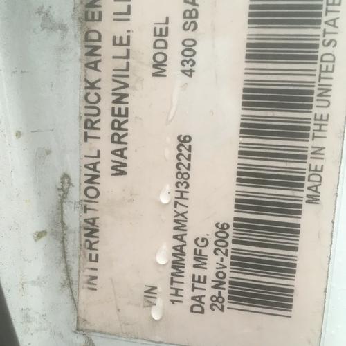 INTERNATIONAL 4300
