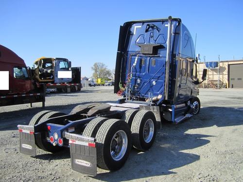 FREIGHTLINER CASCADIA 125