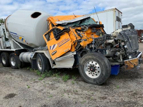 KENWORTH T880