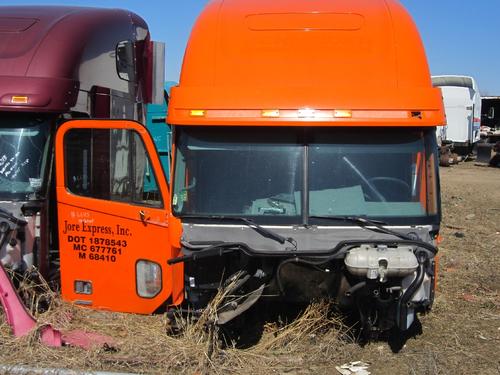 FREIGHTLINER COLUMBIA 120