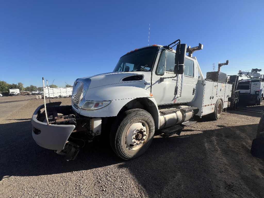 INTERNATIONAL 4400