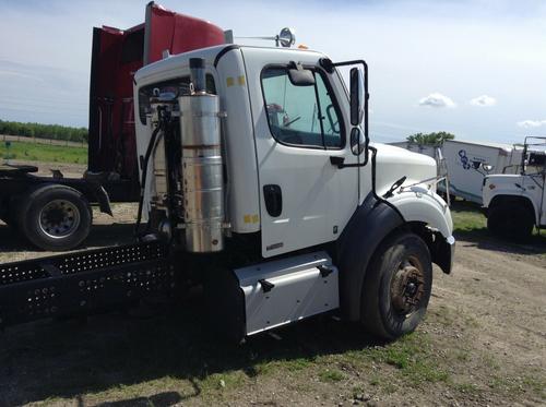 FREIGHTLINER M2 112