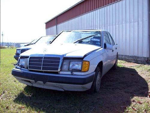 MERCEDES-BENZ MERCEDES 300E