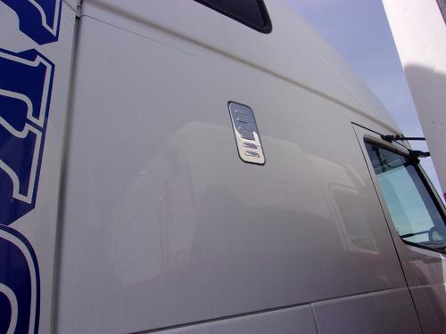 VOLVO VNL