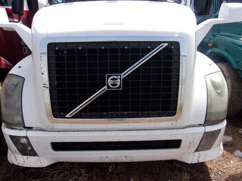 VOLVO VNL