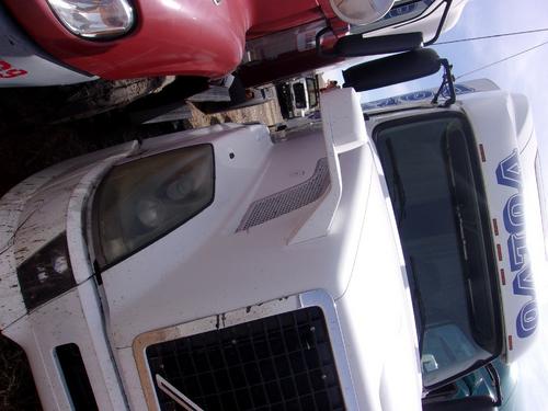 VOLVO VNL