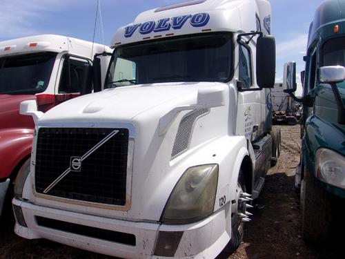 VOLVO VNL