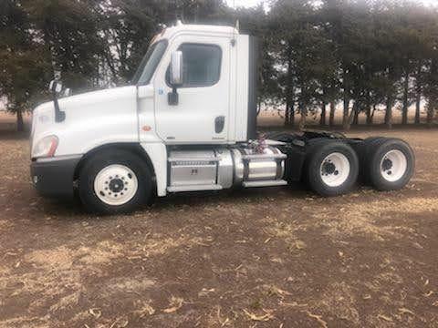 FREIGHTLINER CASCADIA 125