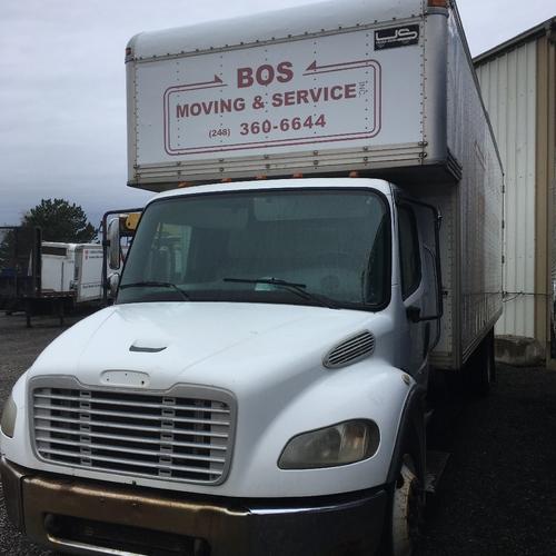 FREIGHTLINER M2-100